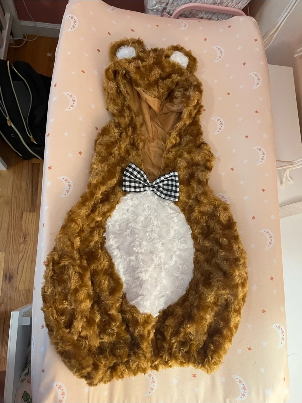 Brand new Kids Brown Bear Halloween Costume size 12-36 months. Gingham Bow
